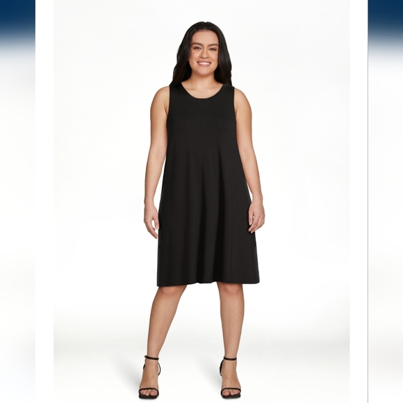 Time and Tru sleeveless loose fit dress with pockets - Picture 6 of 8